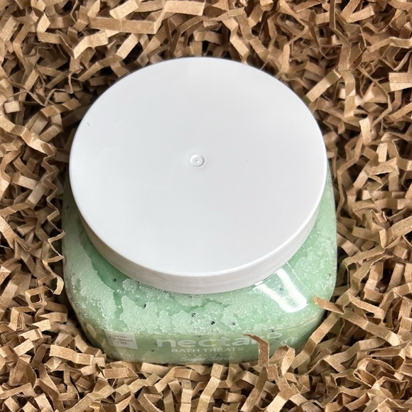 Nectar Bath Treats
CACTUS BLOSSOM Sugar Scrub - Picture 13 of 15